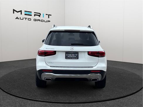 Used 2022 Mercedes-Benz GLB 250 image 8