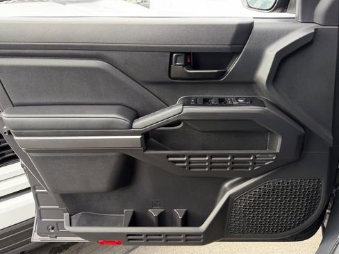 Used 2025 Toyota Tacoma SR5 image 13