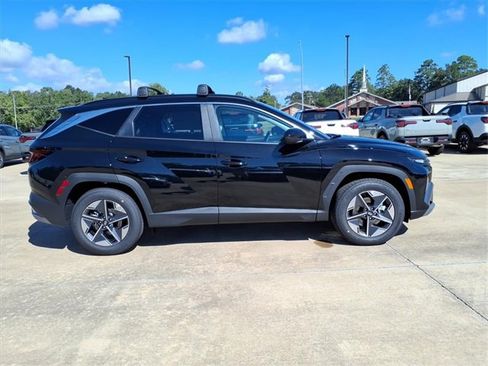 New 2026 Hyundai Tucson SEL image 2