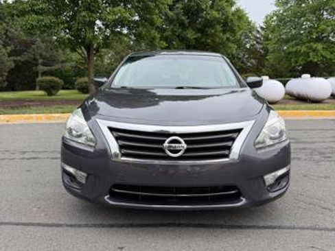 Used 2013 Nissan Altima 2.5 S FWD image 6
