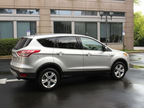 Used 2015 Ford Escape SE AWD/4WD image 7
