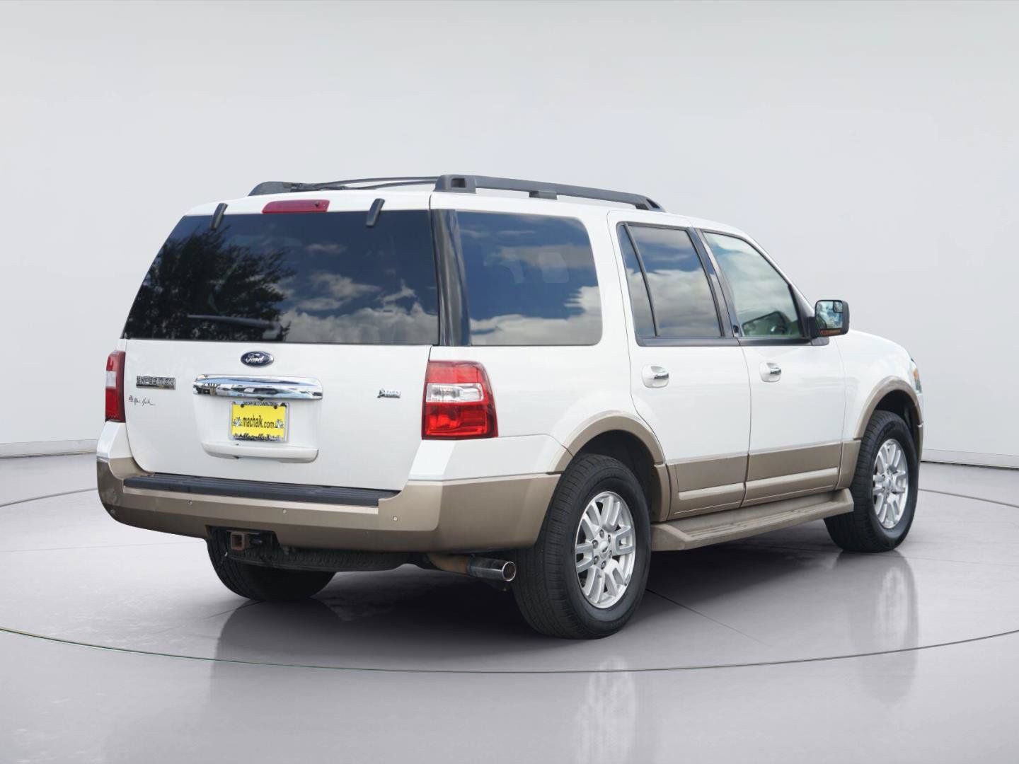 Used 2013 Ford Expedition XLT RWD image 6