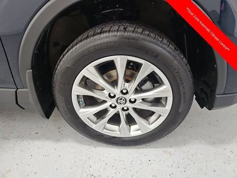 Used 2018 Toyota RAV4 Limited w/ Advanced Technology Package image 8