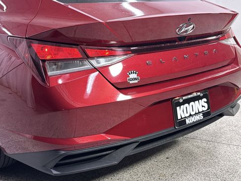 Used 2023 Hyundai Elantra SEL image 30