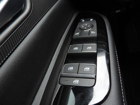 Used 2025 Nissan Murano SV image 23