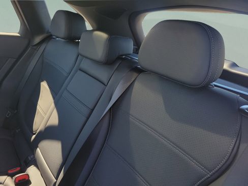 Certified 2026 Mercedes-Benz GLC 300 image 9