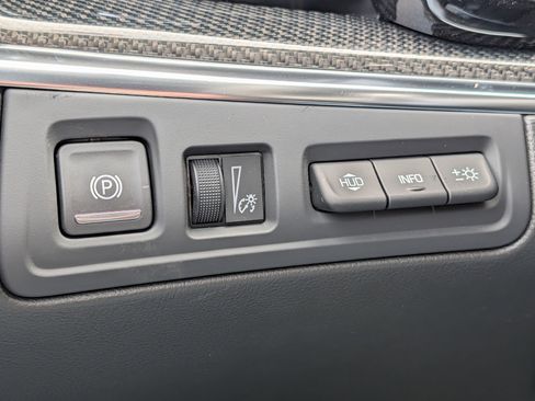 New 2026 Cadillac XT5 Sportv w/ LPO, Floor Liner Package AWD/4WD image 26