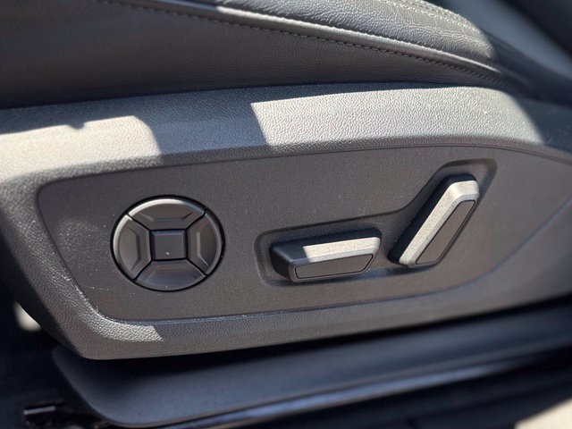 Used 2025 Audi Q3 2.0T Premium AWD/4WD image 15