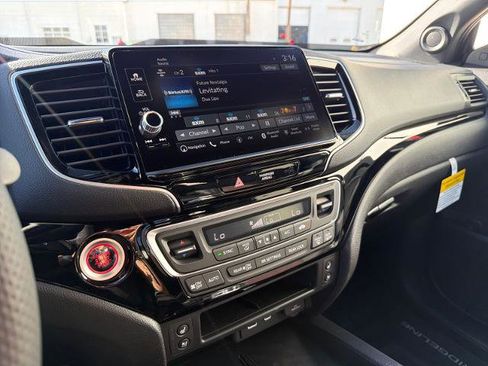 New 2026 Honda Ridgeline Black Edition image 23