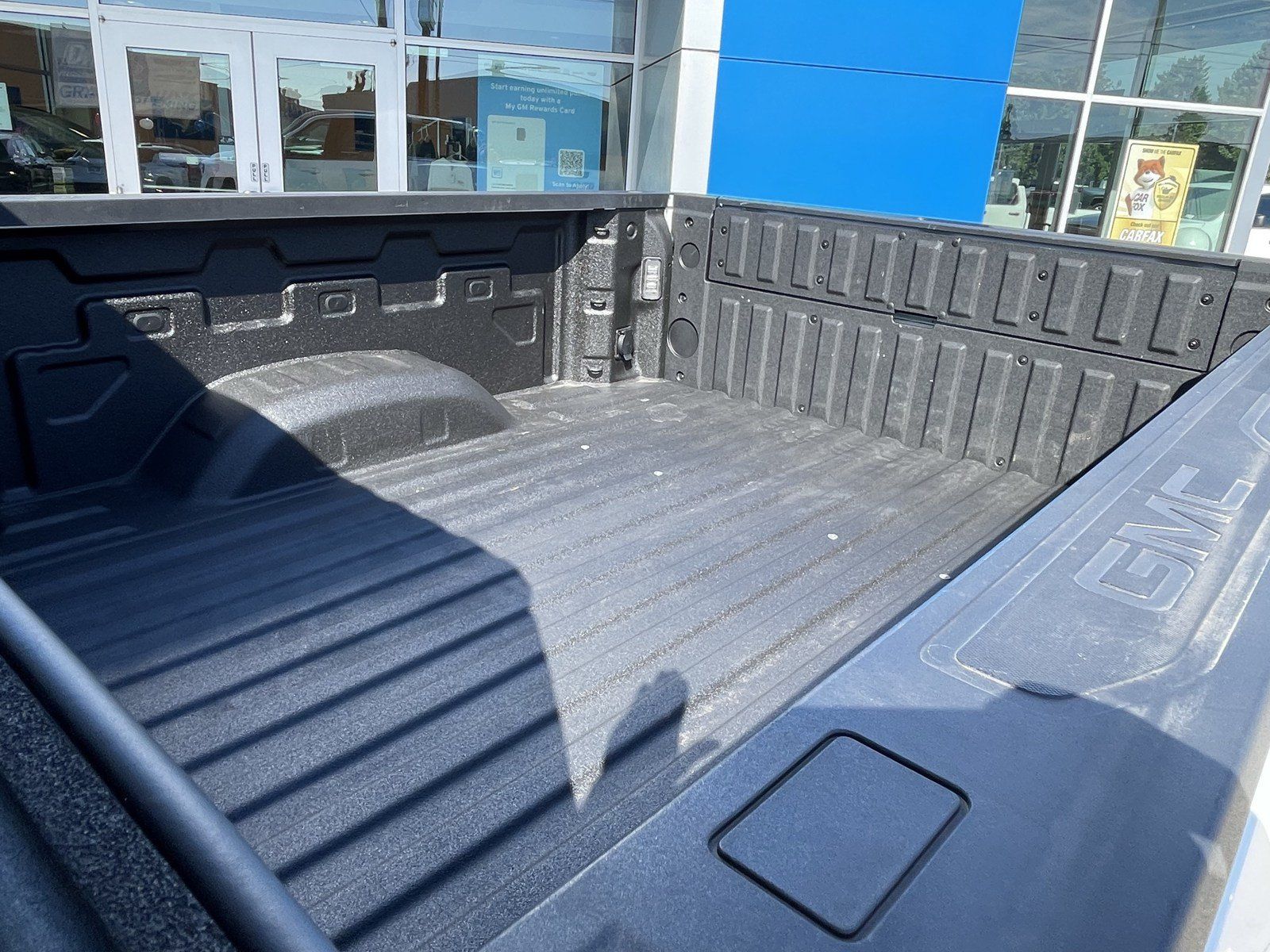 Used 2025 GMC Sierra 2500 AT4 AWD/4WD image 10
