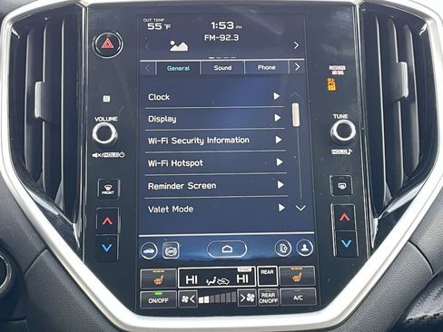 Used 2024 Subaru Ascent Premium w/ Convenience Package image 29