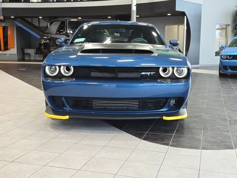 Used 2023 Dodge Challenger SRT Hellcat Redeye image 2
