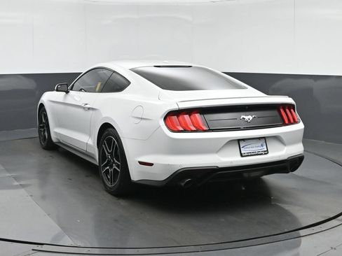 Used 2018 Ford Mustang Coupe w/ Equipment Group 101A RWD image 5