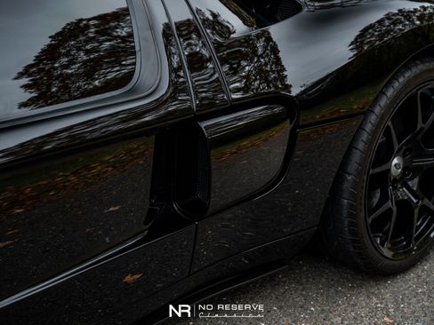 Used 2005 Ford GT image 18