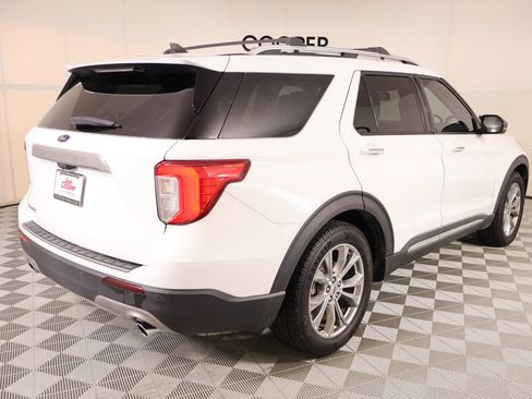 Used 2021 Ford Explorer Limited w/ Equipment Group 301A RWD image 23
