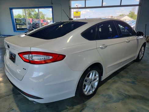 Used 2014 Ford Fusion SE image 11