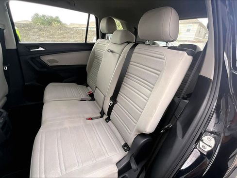 Used 2022 Volkswagen Tiguan S image 18