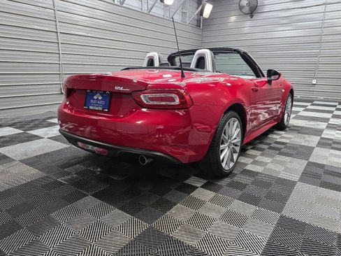Used 2017 FIAT 124 Spider Lusso RWD image 5