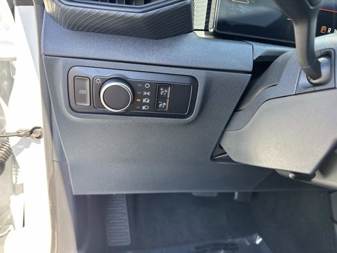 Used 2025 Ford Mustang Coupe image 30