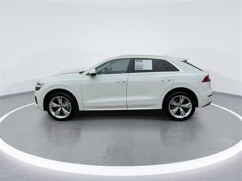 Used 2022 Audi Q8 Premium Plus image 5