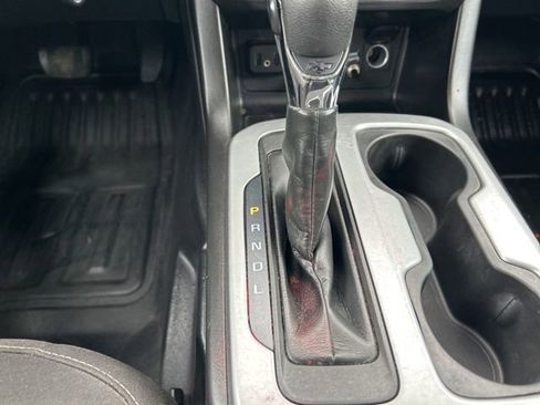 Used 2022 Chevrolet Colorado LT w/ Fleet Safety Package RWD image 27