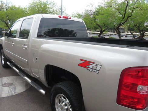 Used 2008 Chevrolet Silverado 2500 LTZ w/ Safety Package image 7