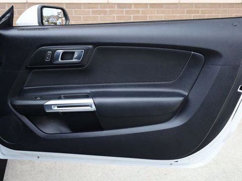 Used 2019 Ford Mustang GT RWD image 18