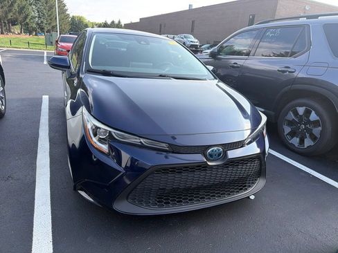 Used 2021 Toyota Corolla LE FWD image 5