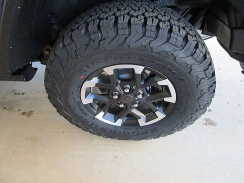 New 2026 Jeep Wrangler Rubicon w/ Safety Group image 9