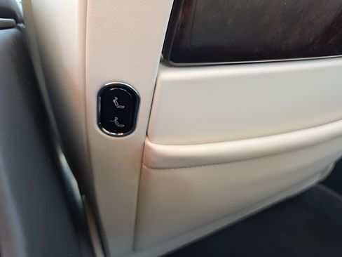 New 2025 Bentley Flying Spur Plug-In Hybrid AWD/4WD image 35