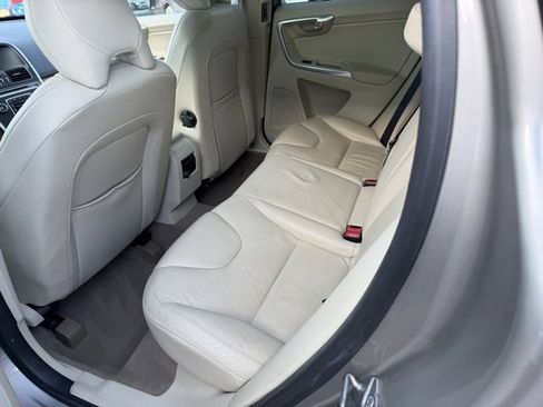 Used 2014 Volvo XC60 T6 image 15