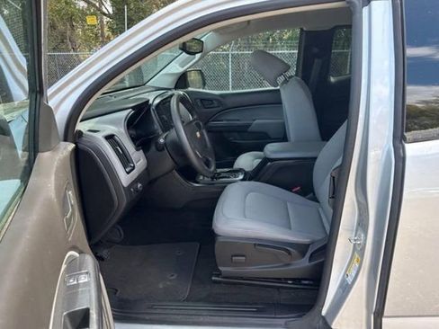 Used 2017 Chevrolet Colorado W/T w/ WT Convenience Package image 7