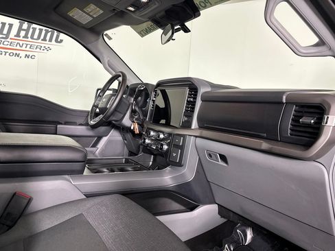 Used 2025 Ford F150 XLT w/ Equipment Group 301A Standard AWD/4WD image 30