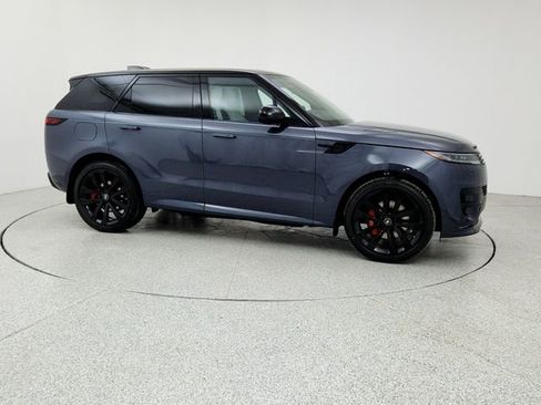 New 2025 Land Rover Range Rover Sport Dynamic SE image 3