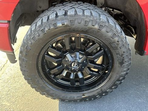 Used 2022 Ford F150 Lariat w/ Max Trailer Tow Package image 37