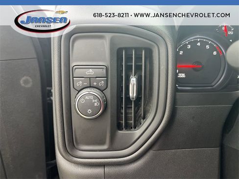Used 2019 Chevrolet Silverado 1500 Custom w/ Infotainment Package image 17