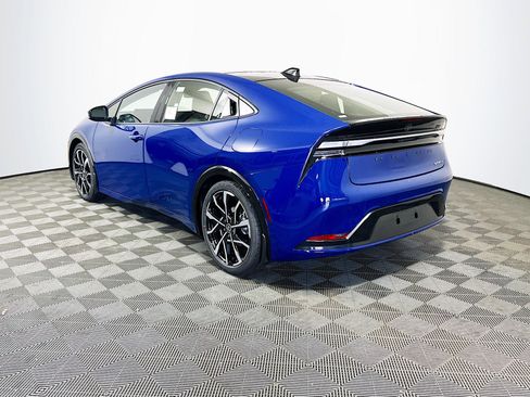 New 2026 Toyota Prius Plug-In Hybrid FWD image 5