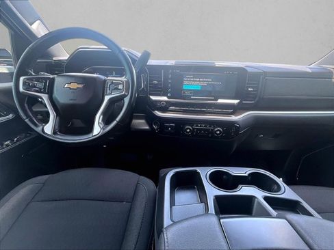 Used 2024 Chevrolet Silverado 2500 LT w/ Convenience Package AWD/4WD image 16
