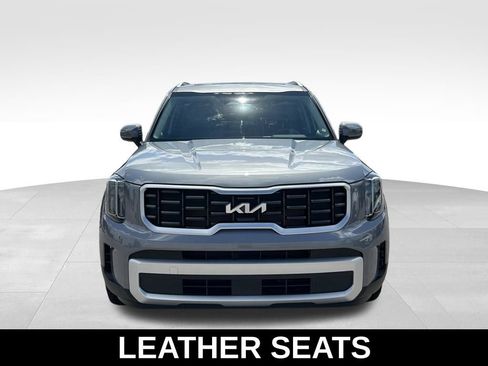Used 2025 Kia Telluride S FWD image 8