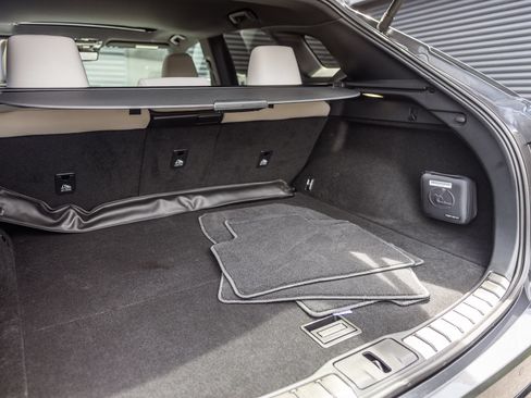 Used 2025 Lexus RX 350 w/ Convenience Package AWD/4WD image 29