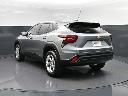 New 2026 Chevrolet Trax LS w/ LS Convenience Package image 5