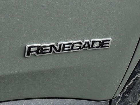 Used 2022 Jeep Renegade Limited image 31