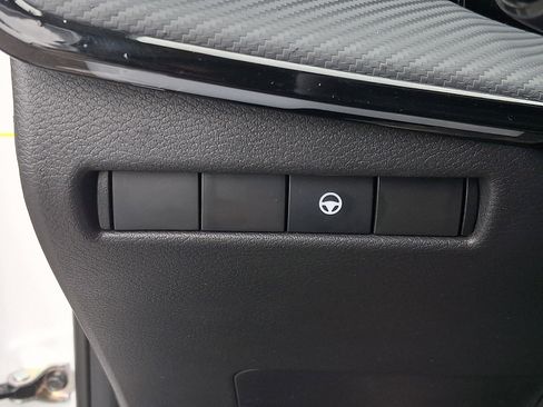 Certified 2025 Nissan Kicks SR AWD/4WD image 23