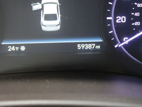 Used 2018 Genesis G80 3.8 w/ Option Group 02 image 12