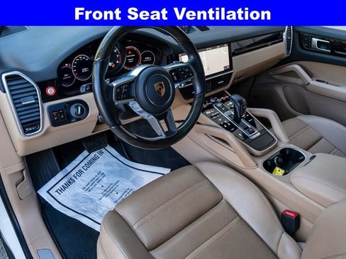 Used 2021 Porsche Cayenne AWD/4WD image 17