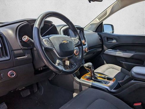 Used 2020 Chevrolet Colorado LT RWD image 9