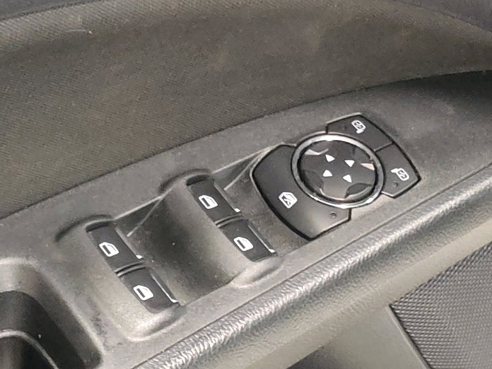 Used 2019 Ford Fusion SE FWD image 27