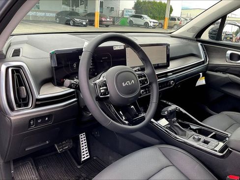 New 2025 Kia Sorento SX image 7