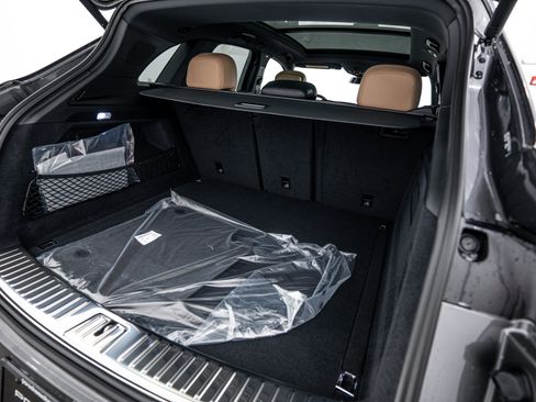 Certified 2026 Porsche Cayenne image 25