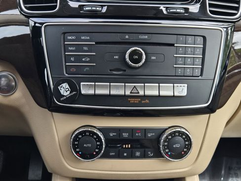 Certified 2018 Mercedes-Benz GLE 350 4MATIC image 18